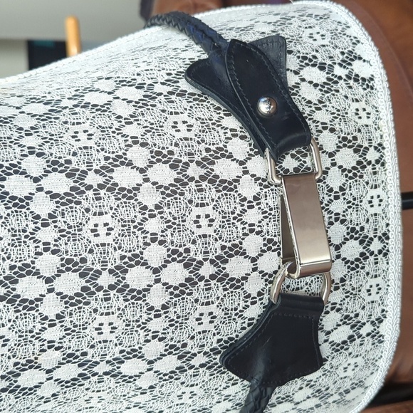 Brave Leather Belt - Picture 8 of 11